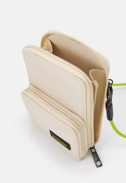 Even&Odd Telefoonhoesje -Beige -Even&Odd 06c5b5b460554d8c9e47c773de7475a1