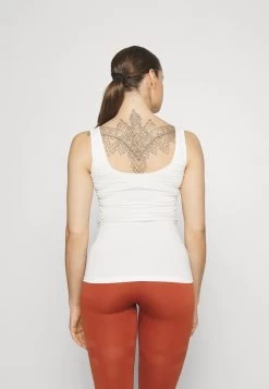 Top - Off-White 9 Top - Off-White -Even&Odd 08dd820a38fd49b39266d8d61619ecaf