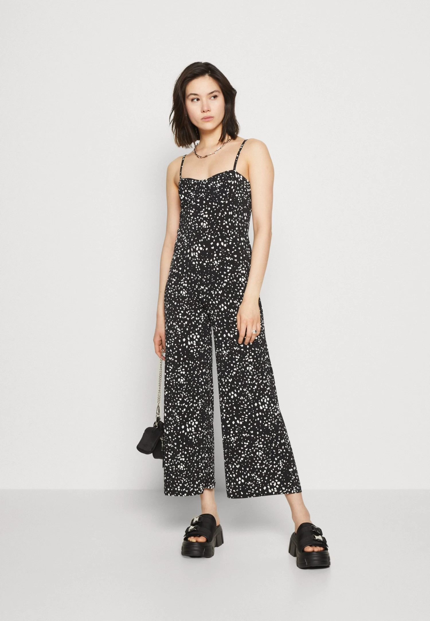 Even&Odd Jumpsuit - Black/White 2 Even&Odd Jumpsuit - Black/White - Afbeelding 2