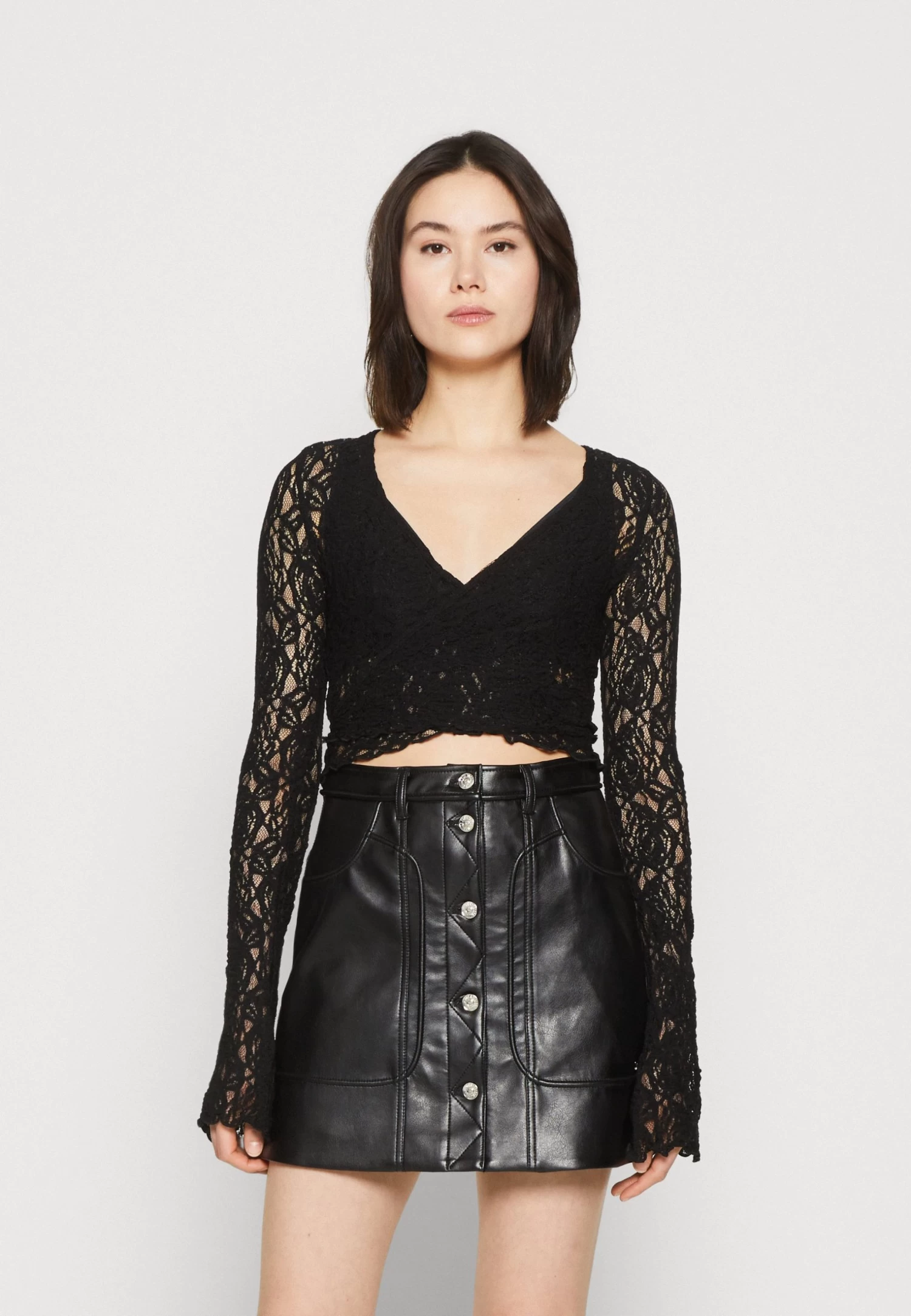 Even&Odd Longsleeve - Black 1 Even&Odd Longsleeve - Black