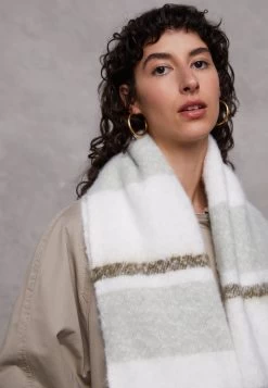 Even&Odd Sjaal - Green/White 10 Even&Odd Sjaal - Green/White -Even&Odd 54b1729ff4bc475fb28c426347b14781