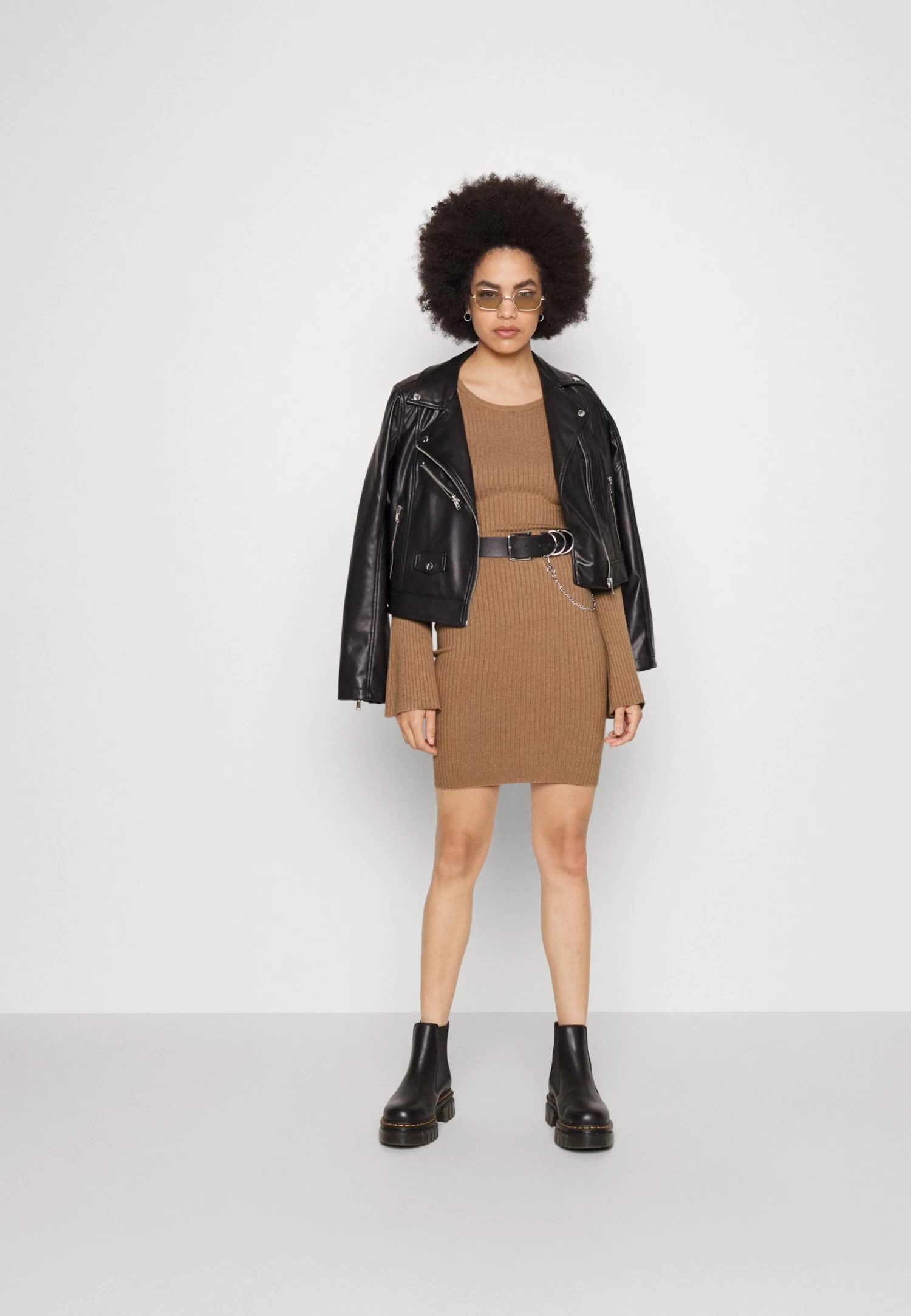 Even&Odd Knit Loose Fit Flared Sleeves Dress - Gebreide Jurk - Camel 2 Even&Odd Knit Loose Fit Flared Sleeves Dress - Gebreide Jurk - Camel - Afbeelding 2