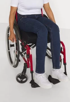 Even&Odd Slim Fit Jeans - Blue Denim 12 Even&Odd Slim Fit Jeans - Blue Denim -Even&Odd bc1581279c994669aba586276cb6f32b